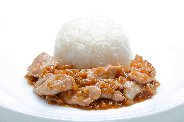 Rice w/ Stir Fried Chicken / Pork Garlic Pepper
